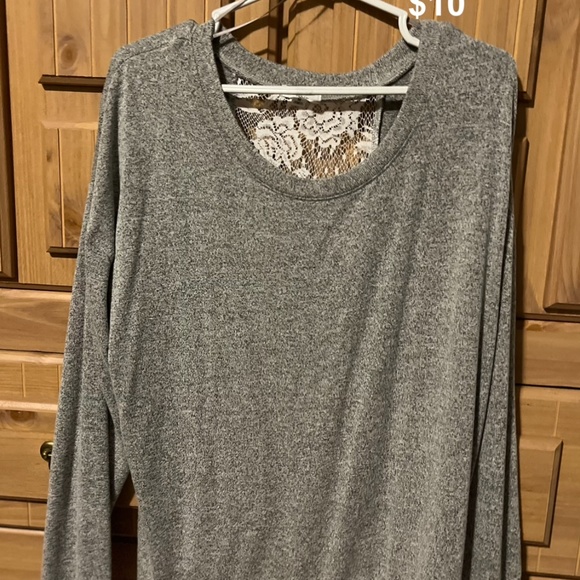 Variety of shirts and sizes - crazy train - Picture 5 of 13